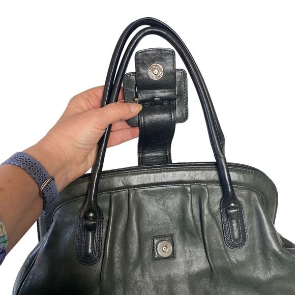 Banana Republic Deep Green Soft Leather Medicine Doctor’s Bag Magnetic Closure - Picture 4 of 15